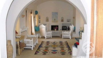 V 241 -                            بيع
                           Villa Meublé Djerba
